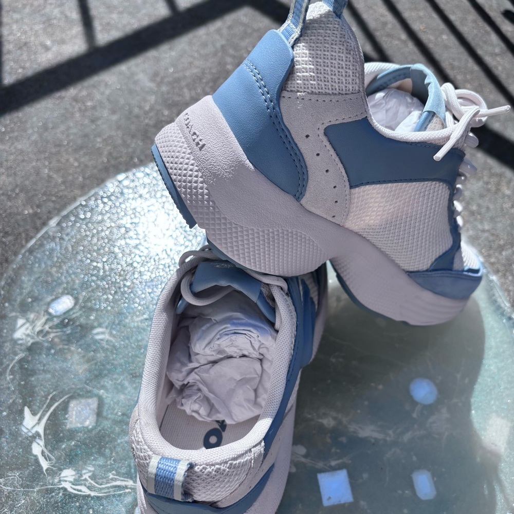 Coach Blue and Cream Sneakers Modern Design - Picture 6 of 6